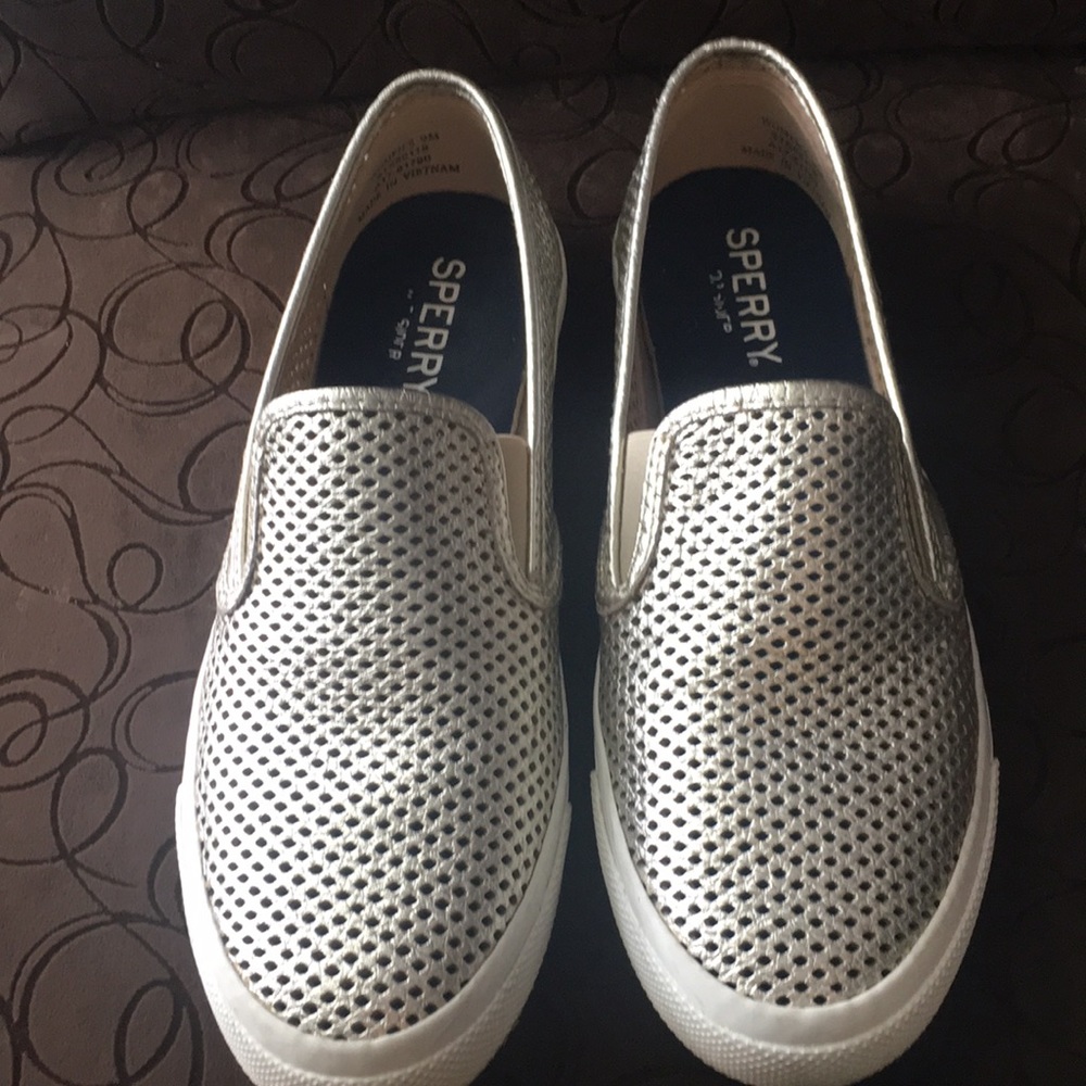 Sperry Seaside Women’s Slip Ons